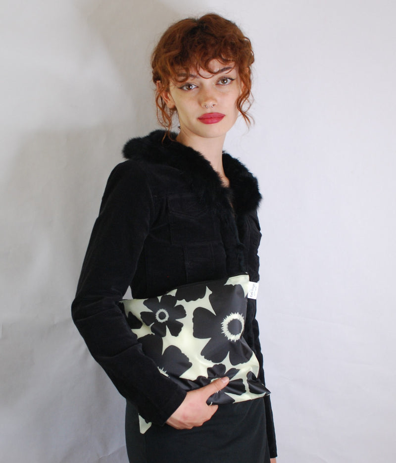 Black Beauty Pouch Set